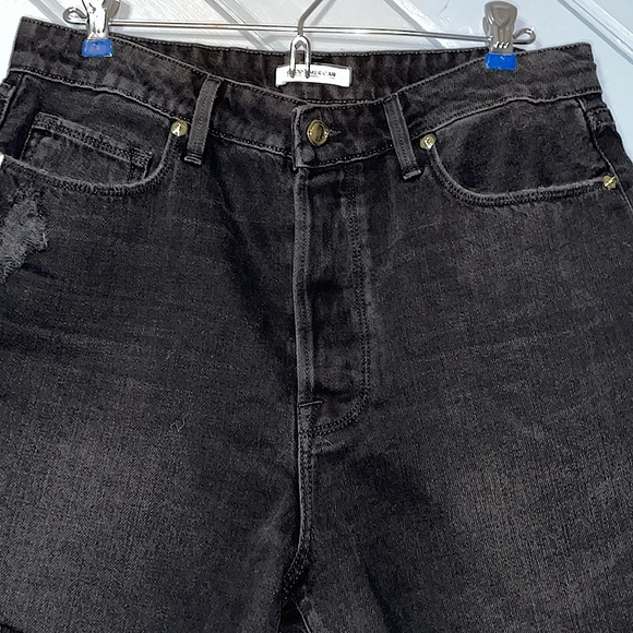 Good American Black Distressed Cut Off Jean Shorts - Picture 3 of 7